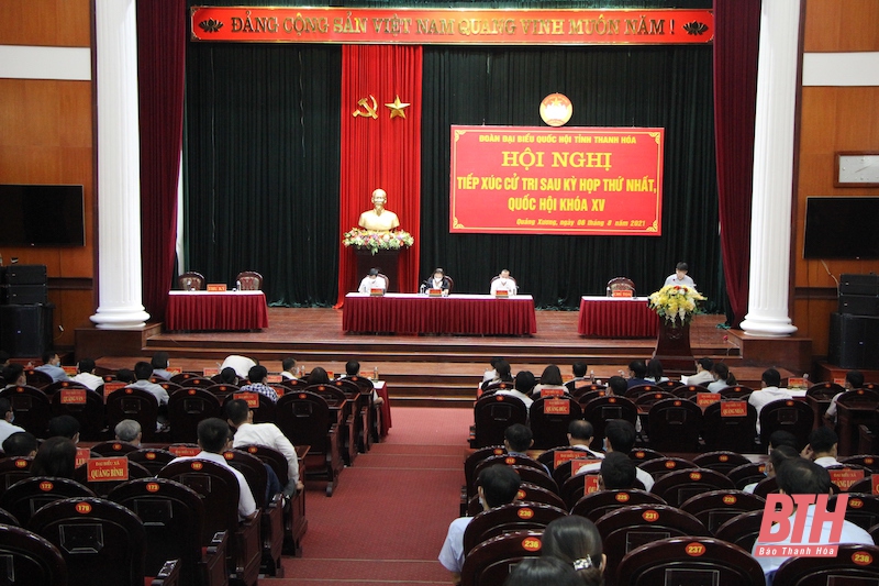Đại biểu Quốc hội tiếp xúc cử tri huyện Quảng Xương và Hoằng Hoá