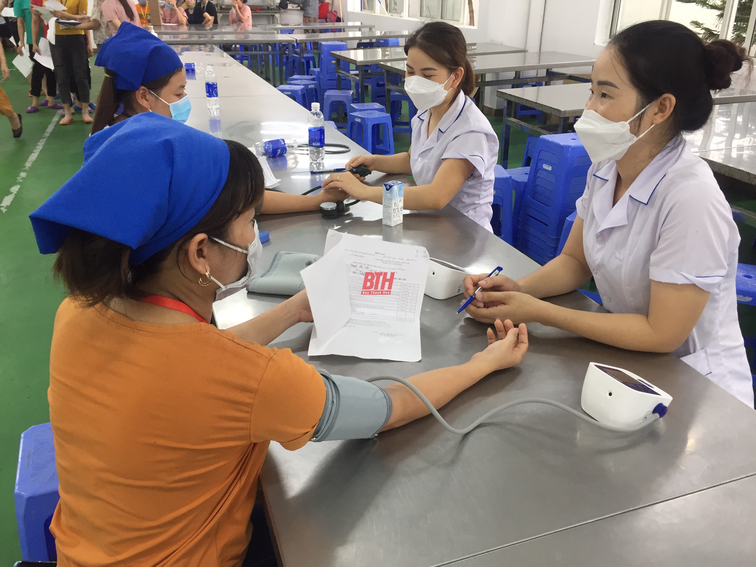 Thanh Hóa phấn đấu hoàn thành tiêm vắc - xin phòng COVID-19 đợt 3 trước kế hoạch