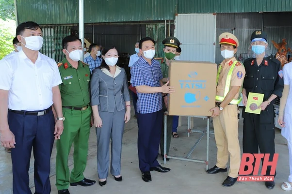 Đồng chí Bí thư Tỉnh ủy Đỗ Trọng Hưng kiểm tra công tác phòng chống dịch COVID 19 tại huyện Như Xuân
