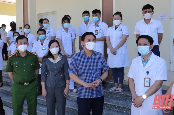 Đồng chí Bí thư Tỉnh ủy Đỗ Trọng Hưng kiểm tra công tác phòng chống dịch COVID 19 tại huyện Như Xuân