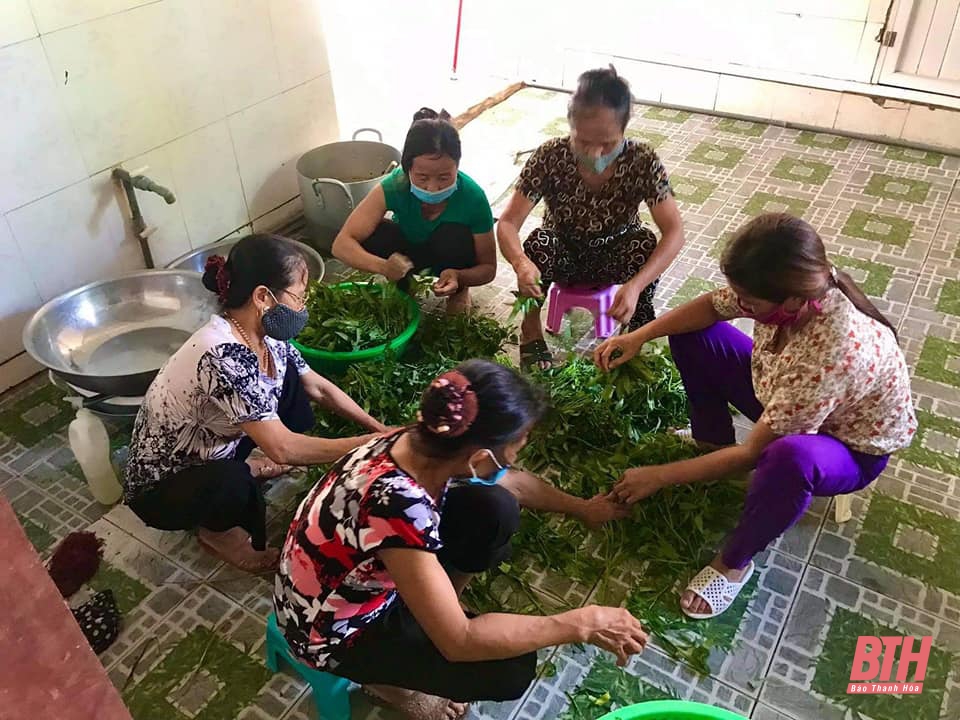 Phụ nữ huyện Thọ Xuân nấu hơn 9.200 suất cơm “0 đồng” dành tặng cán bộ, chiến sĩ và công dân cách ly phòng chống dịch COVID-19
