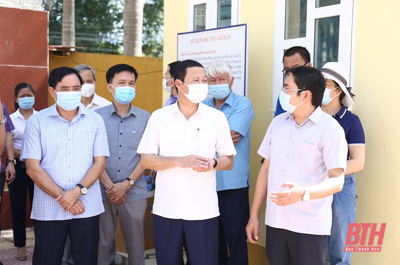 Chủ tịch UBND tỉnh Đỗ Minh Tuấn kiểm tra công tác phòng chống dịch COVID-19 tại huyện Yên Định