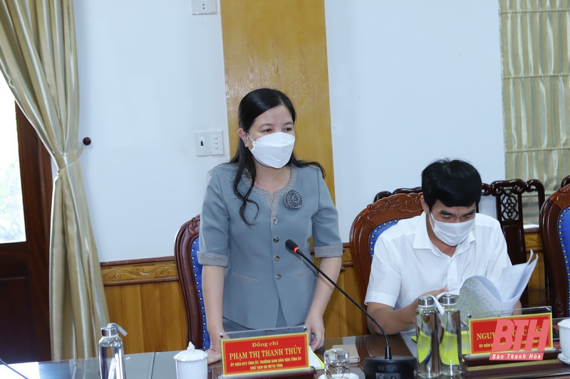 Đồng chí Bí thư Tỉnh ủy Đỗ Trọng Hưng kiểm tra, chỉ đạo công tác phòng, chống dịch COVID-19 tại huyện Đông Sơn
