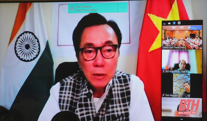 Phó Chủ tịch Thường trực UBND tỉnh Nguyễn Văn Thi làm việc trực tuyến với đại sứ quán Việt Nam tại Ấn Độ