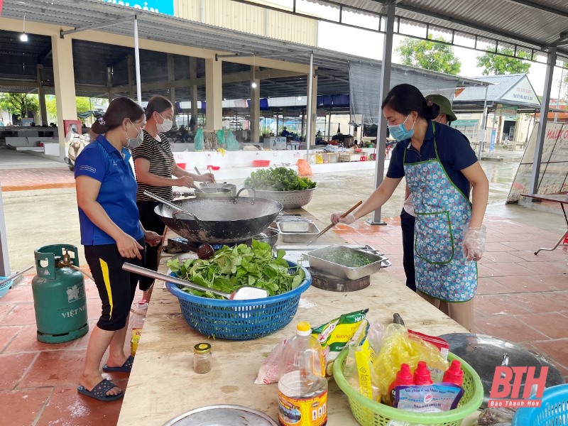 Lan tỏa tình người trong đại dịch