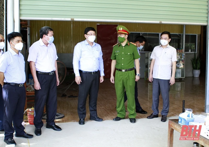 Phó Chủ tịch UBND tỉnh Mai Xuân Liêm kiểm tra công tác phòng, chống dịch COVID-19 tại huyện Thọ Xuân