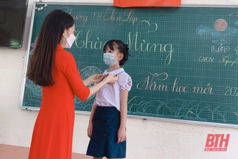 Học sinh vùng cao xứ Thanh trong ngày khai giảng đặc biệt