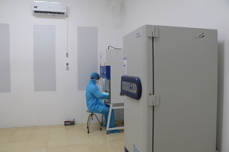 Bệnh viện đa khoa thị xã Bỉm Sơn đưa hệ thống xét nghiệm RT-PCR vào vận hành