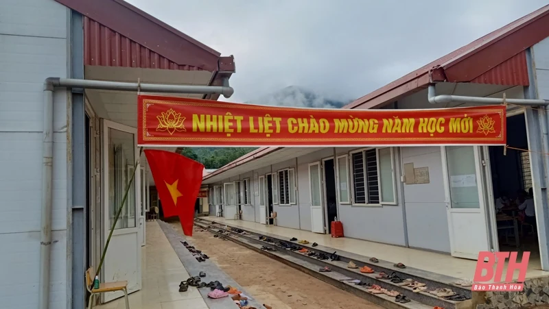 Học sinh vùng cao xứ Thanh trong ngày khai giảng đặc biệt