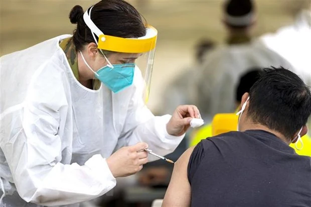 Chính phủ Australia hoán đổi vaccine COVID-19 với Anh và Singapore