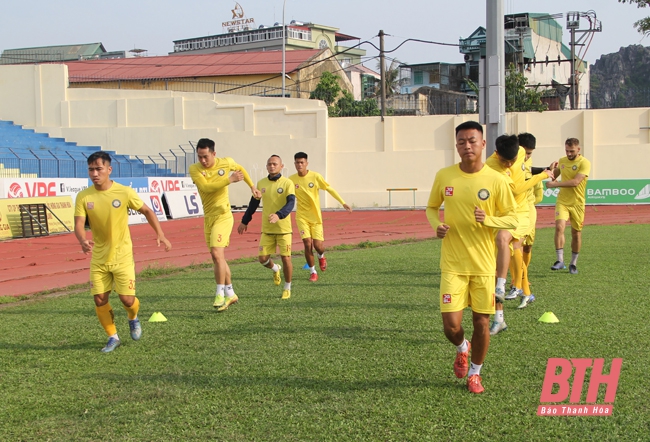 Câu lạc bộ Đông Á Thanh Hóa nỗ lực vượt qua khó khăn do Giải V.League bị hủy