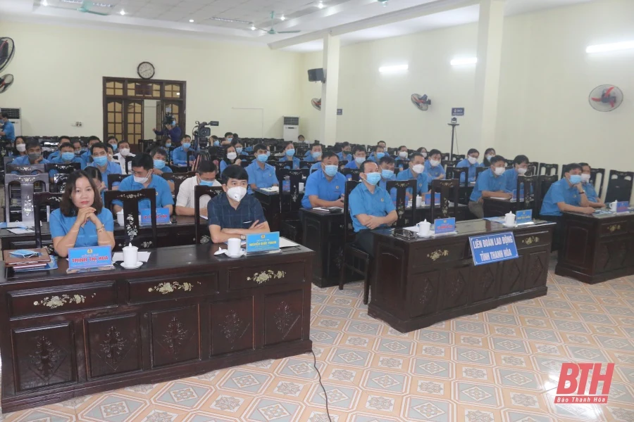 Liên đoàn Lao động tỉnh quán triệt, triển khai thực hiện Nghị quyết 02-NQ/TW của Bộ Chính trị