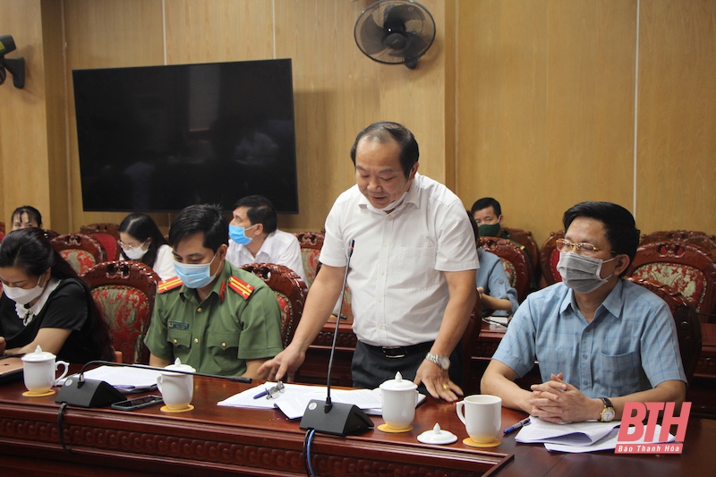Phó Chủ tịch Thường trực UBND tỉnh Nguyễn Văn Thi nghe và cho ý kiến về dự thảo Chương trình đối ngoại tỉnh Thanh Hoá giai đoạn 2021-2025