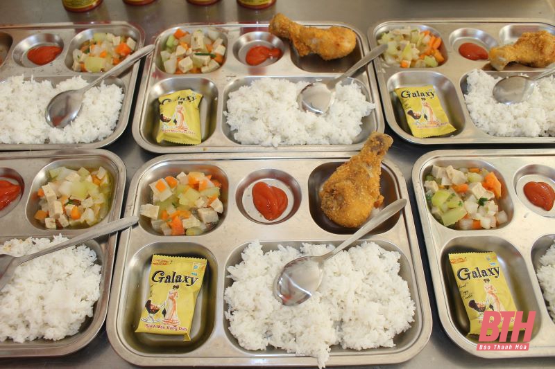 Đảm bảo bữa ăn bán trú cho học sinh trong bối cảnh dịch COVID-19
