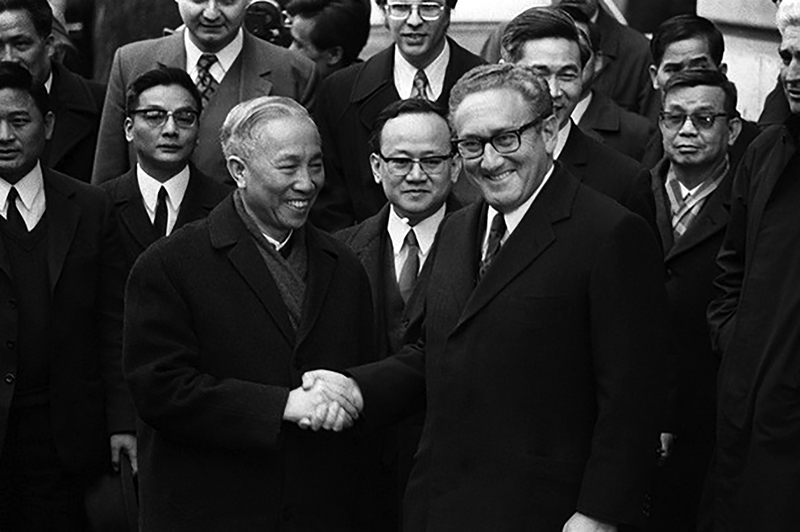 Đồng chí Lê Đức Thọ - nhà lãnh đạo tiền bối, tiêu biểu, có nhiều cống hiến to lớn cho sự nghiệp cách mạng của Đảng và dân tộc