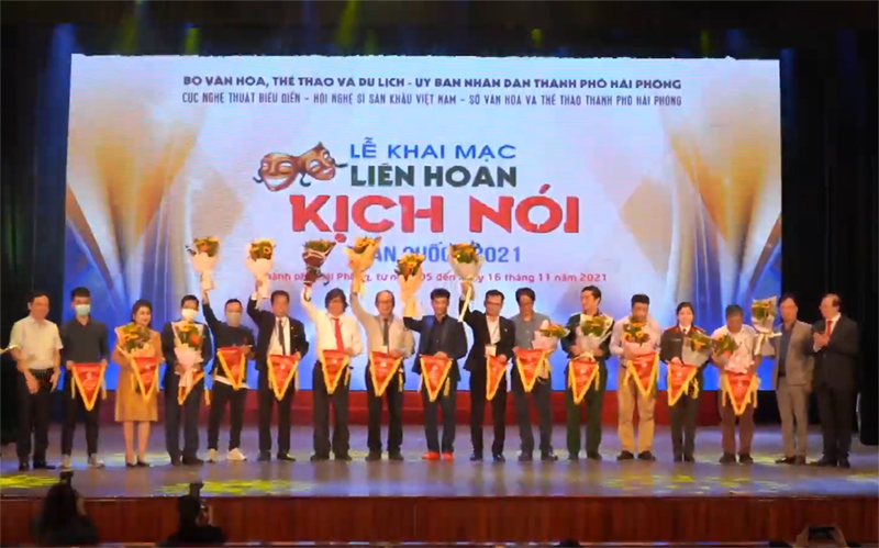 Nhà hát Ca múa kịch Lam Sơn tham gia Liên hoan Kịch nói toàn quốc năm 2021 với vở diễn “Vầng sáng”