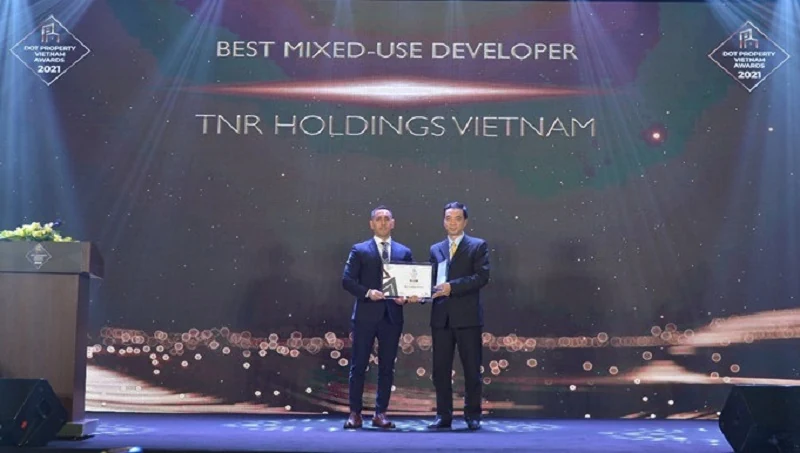 Sunrise Property vinh dự là đơn vị tư vấn chiến lược dự án đoạt giải “Khu phức hợp tốt nhất”