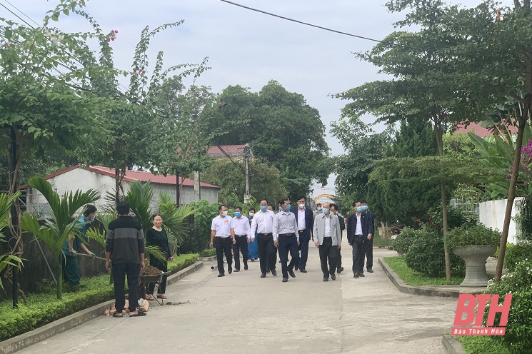 Thẩm định đạt chuẩn nông thôn mới kiểu mẫu cho xã Trường Sơn, huyện Nông Cống