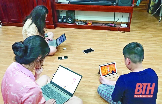 Đừng để mạng xã hội “Đưa thế giới lại gần - đẩy gia đình ra xa”