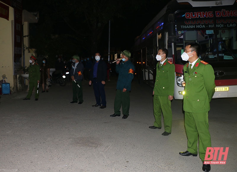 Khẩn trương khoanh vùng khống chế dịch tại Trường Tiểu học Hoàng Hoa Thám (TP Thanh Hoá)
