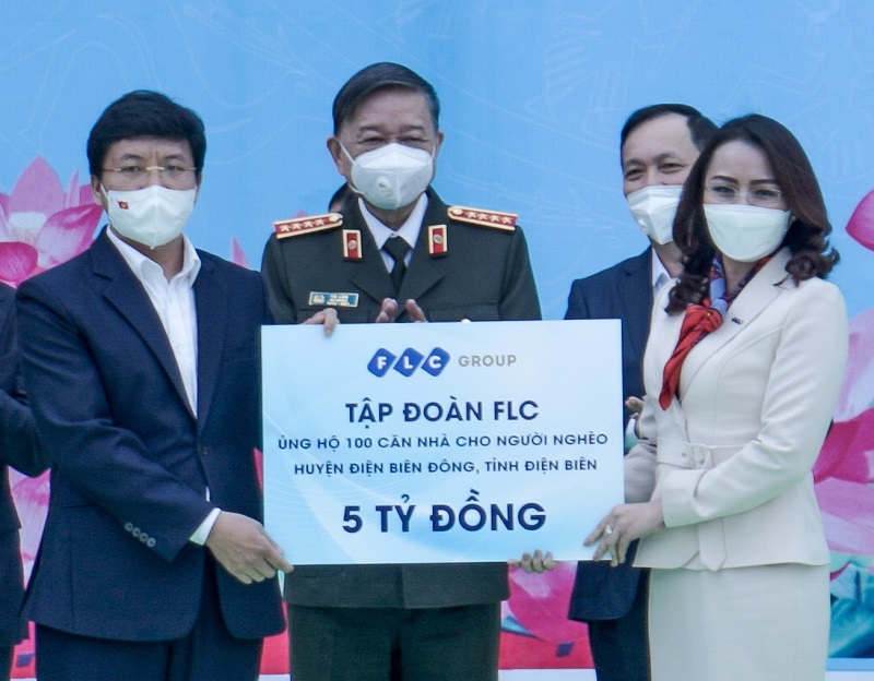 FLC trao tặng 100 căn nhà tình nghĩa tại tỉnh Điện Biên