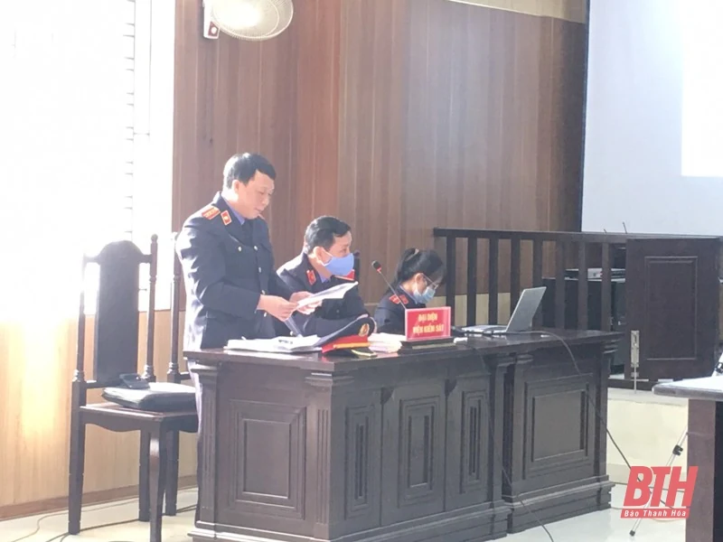 Viện trưởng Viện kiểm sát nhân dân tỉnh Thanh Hóa trực tiếp thực hành quyền công tố, kiểm sát xét xử sơ thẩm vụ án trọng điểm “Giết người”