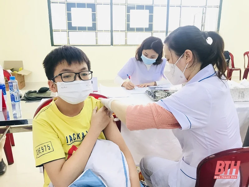 Góp phần tạo miễn dịch cộng đồng vững mạnh, cùng với cả nước thích ứng an toàn, linh hoạt với điều kiện bình thường mới