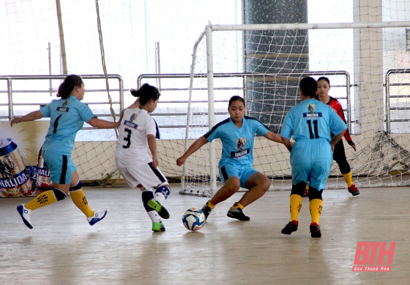 Khai mạc giải bóng đá nữ Đại hội TDTT tỉnh Thanh Hóa lần thứ IX