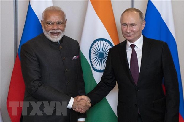 Ấn Độ và Nga ký 28 thỏa thuận trong chuyến thăm của Tổng thống Putin