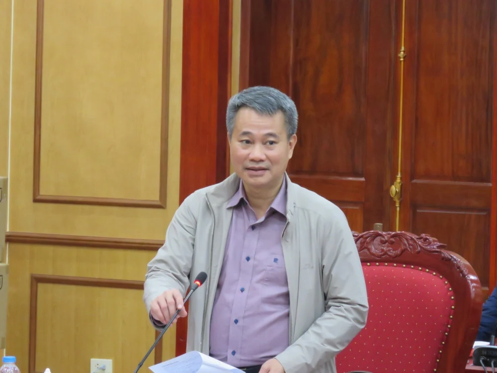 Phó Bí thư Tỉnh uỷ Trịnh Tuấn Sinh kiểm tra, chỉ đạo công tác phòng, chống dịch tại thị xã Nghi Sơn