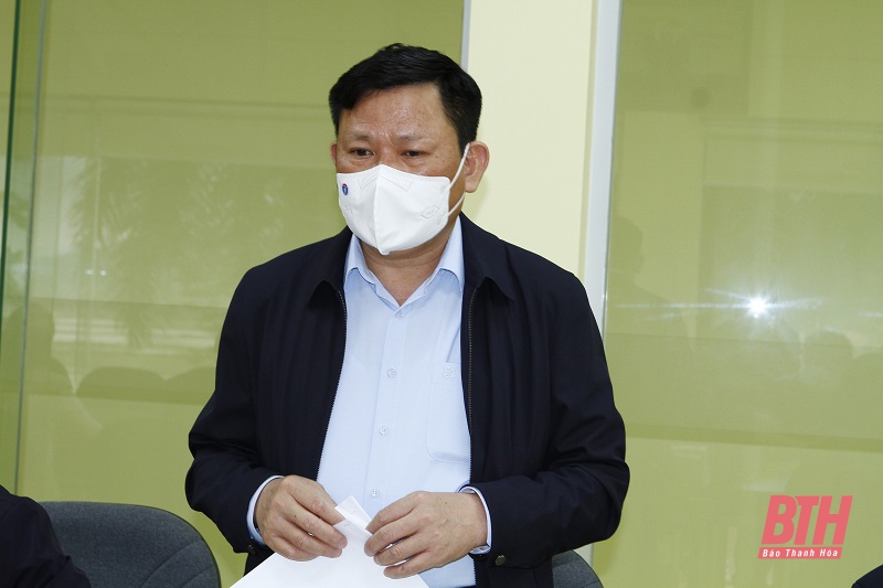 Phó Chủ tịch Thường trực UBND tỉnh Nguyễn Văn Thi kiểm tra công tác phòng, chống dịch tại huyện Hà Trung