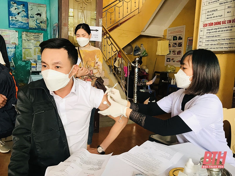 Thanh Hoá đã có 2.320.785 người được tiêm ít nhất 1 mũi vắc xin phòng COVID-19