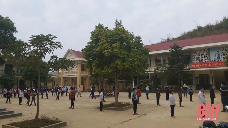 Huyện Mường Lát tiếp tục mở rộng xét nghiệm tầm soát để phát hiện, bóc tách F0 ra khỏi cộng đồng