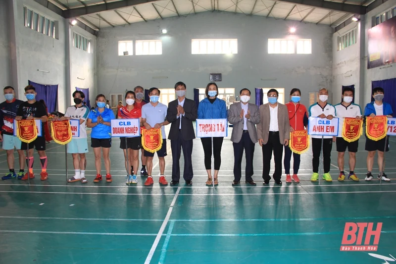 Sôi nổi Giải cầu lông các nhóm tuổi tỉnh Thanh Hóa 2021