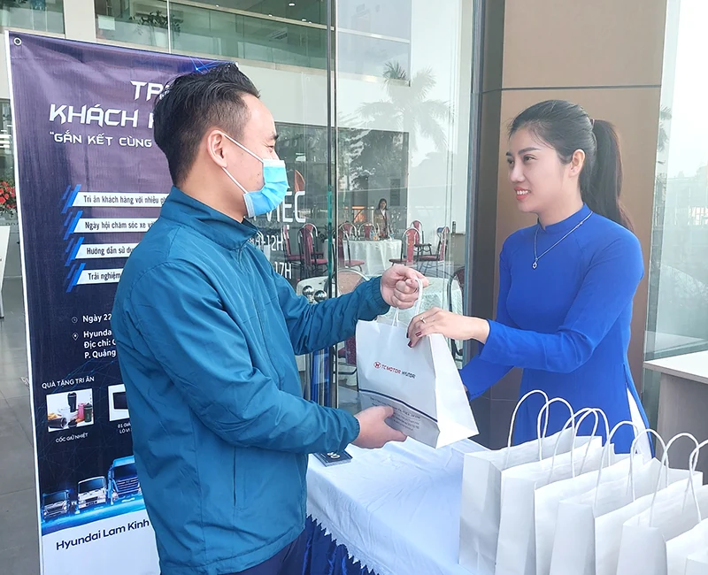 Tưng bừng sự kiện tri ân khách hàng Gắn kết cùng vươn xa” tại Hyundai Lam Kinh