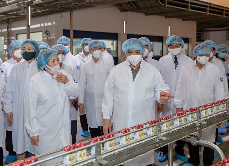 Trao Quyết định đầu tư cho dự án siêu nhà máy sữa 4.600 tỷ của Vinamilk và Vilico tại tỉnh Hưng Yên