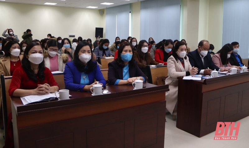 Tiếp tục đẩy mạnh Cuộc vận động “Phụ nữ thành phố nói lời hay, làm việc tốt, hành động thân thiện”
