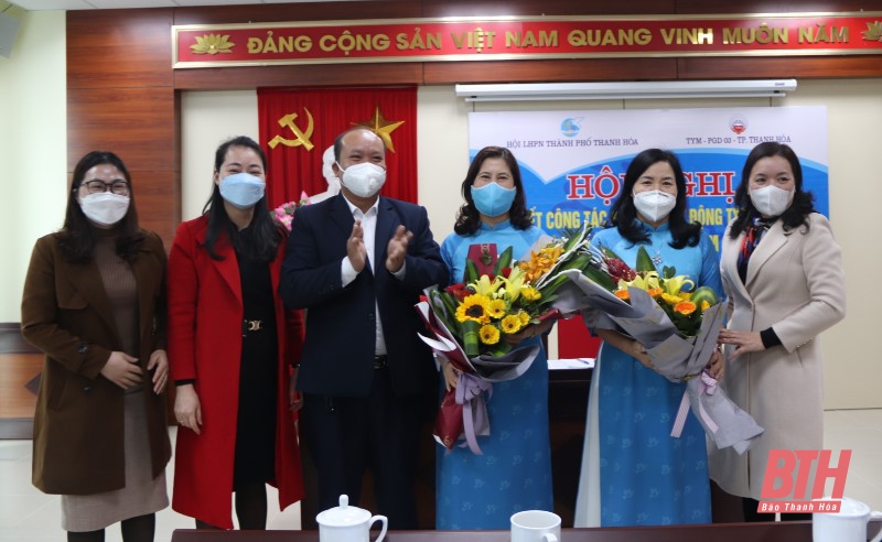 Tiếp tục đẩy mạnh Cuộc vận động “Phụ nữ thành phố nói lời hay, làm việc tốt, hành động thân thiện”