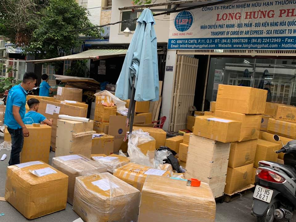 Long Hưng Phát dịch vụ gửi hàng đi Mỹ uy tín, giá rẻ tại TP Hồ Chí Minh