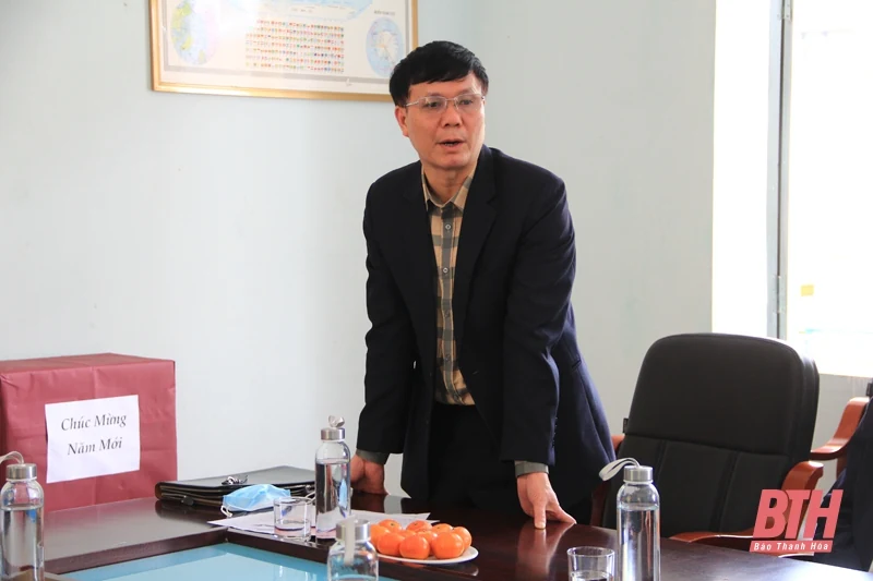 Sở TNMT Thanh Hóa thăm, tặng quà tết cán bộ , chiến sỹ Đồn Biên phòng Yên Khương