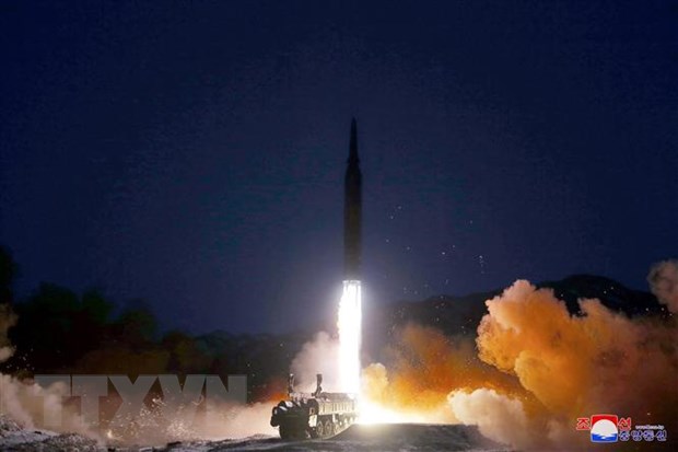 Nhật Bản đánh giá tên lửa Triều Tiên bay theo quỹ đạo bất thường
