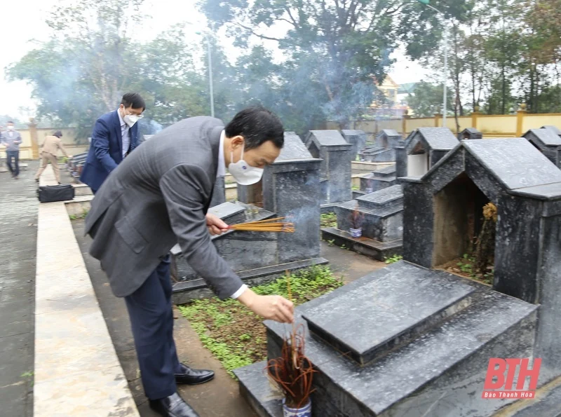 Chủ nhiệm Ủy ban Kiểm tra Tỉnh ủy Lê Quang Hùng thăm, chúc tết cán bộ, chiến sĩ đảo Nẹ và Đồn Biên phòng Đa Lộc