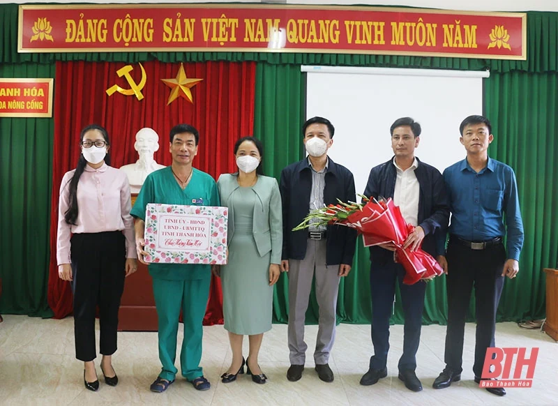 Chúc Tết đội ngũ trí thức, tài năng tiêu biểu nhân dịp Tết Nguyên đán Nhâm Dần 2022