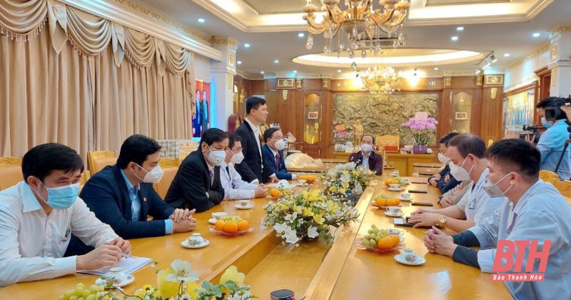 Phó Chủ tịch Thường trực HĐND tỉnh Lê Tiến Lam kiểm tra và chúc tết một số đơn vị làm nhiệm vụ trong dịp Tết Nguyên đán Nhâm Dần 2022