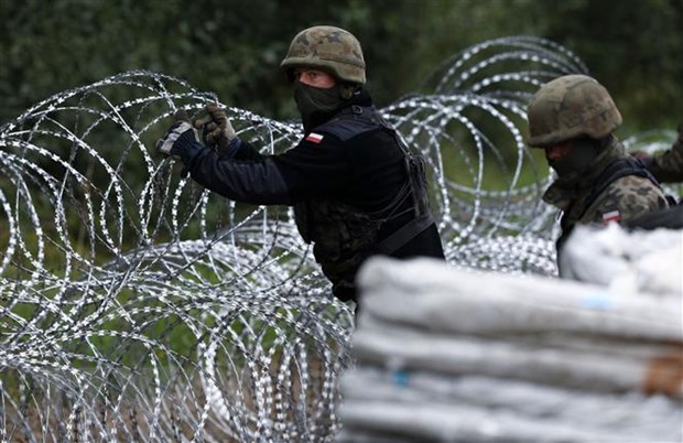 Ba Lan khởi công xây dựng bức tường biên giới với Belarus