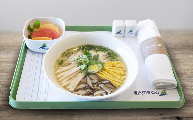 Chiêm ngưỡng thực đơn Tết của Bamboo Airways: Phong vị xuân trên những tầng mây