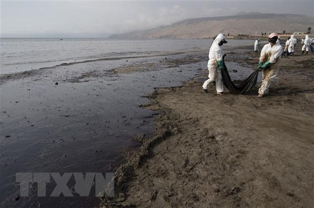 Lại xảy ra tràn dầu ở khu vực bờ biển Peru do đường ống gặp sự cố