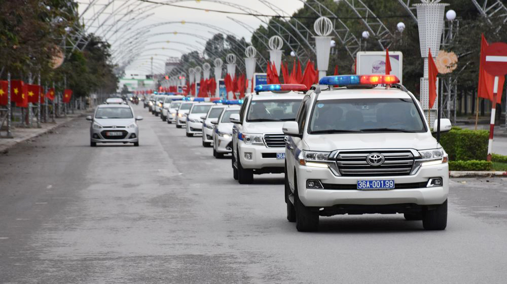 Cảnh sát giao thông Thanh Hoá ra quân tuyên truyền, xử lý vi phạm trật tự ATGT
