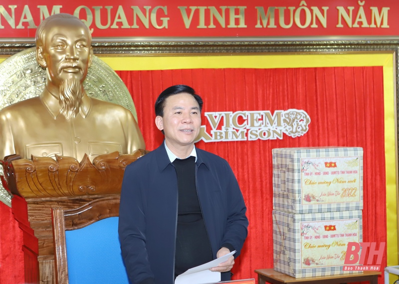 Bí thư Tỉnh ủy Đỗ Trọng Hưng dự lễ ra quân sản xuất tại một số doanh nghiệp trên địa bàn thị xã Bỉm Sơn
