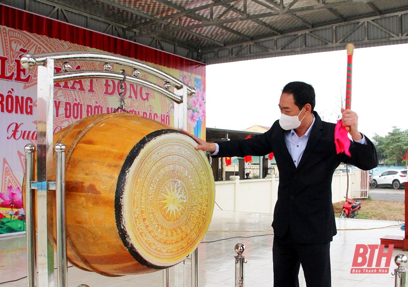 Phó Bí thư Tỉnh ủy Trịnh Tuấn Sinh dự lễ phát động “Tết trồng cây đời đời nhớ ơn Bác Hồ” tại thị xã Nghi Sơn